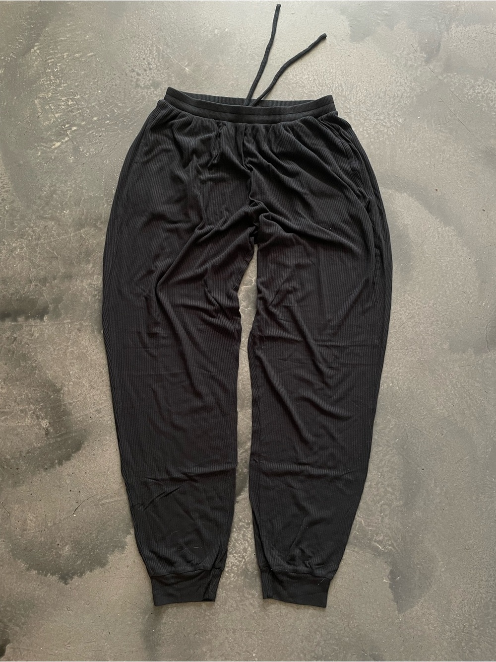 Alo Yoga Jogger 29” Sz M Women’s 
(May A-4)